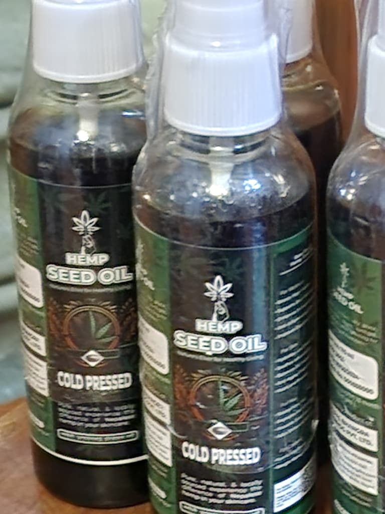 Hemp seed oil, cold pressd (गाजाको दानाको तेल)